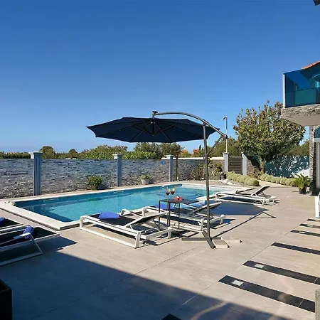 Holiday home Mit Privatpool Fuer 10 Personen Ca 128 Qm In Fazana, Istrien Istrische Riviera Fazana